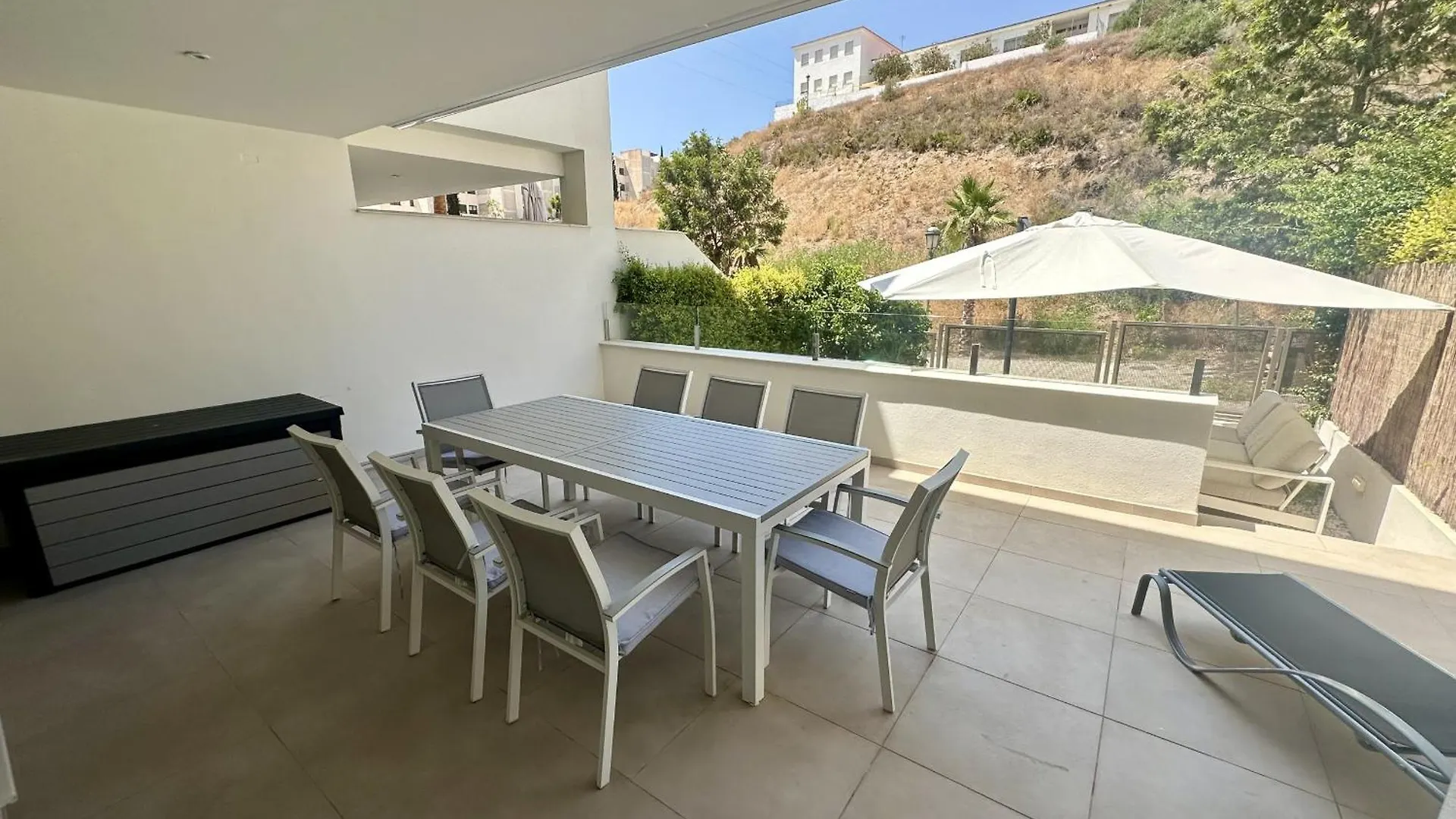 R1379 El Capistrano 21 Apartment Nerja Spain